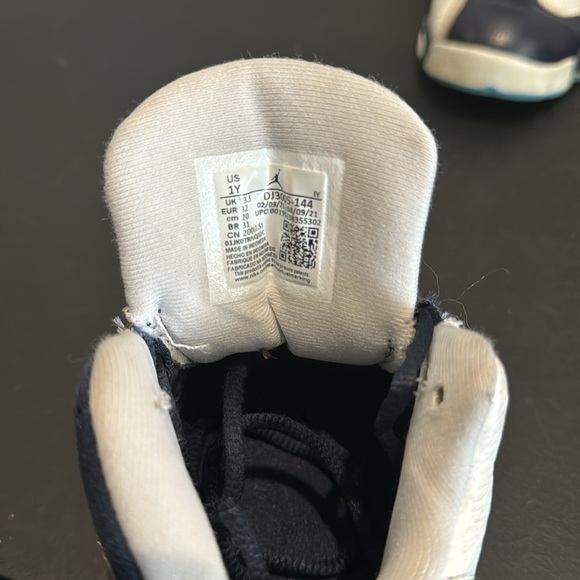 Jordan 13 Retro GS White Obsidian Youth size 1 - Picture 3 of 3